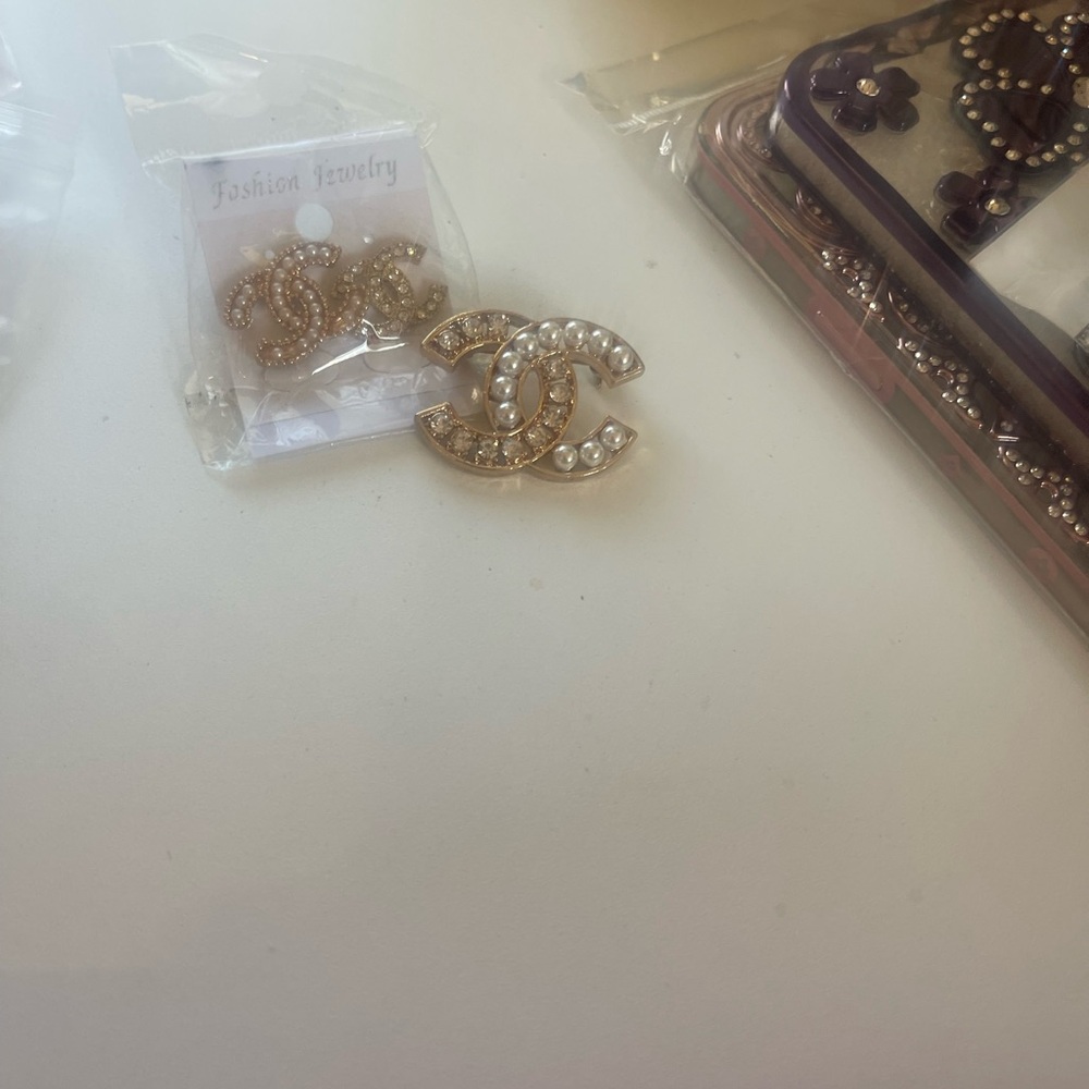 Great pair of earrings and brooch set